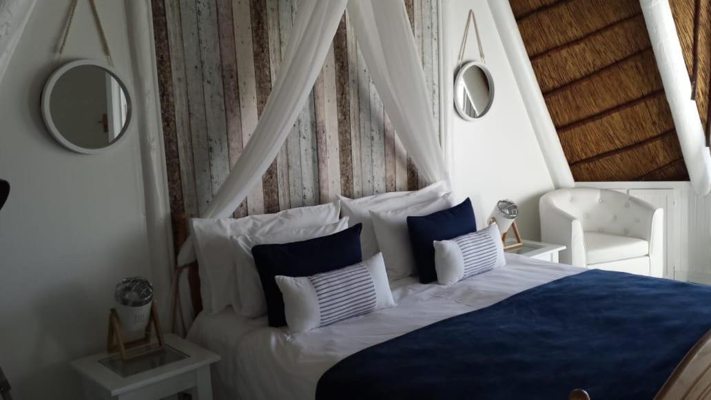 Beach Style Cottage Langebaan Bagian luar foto