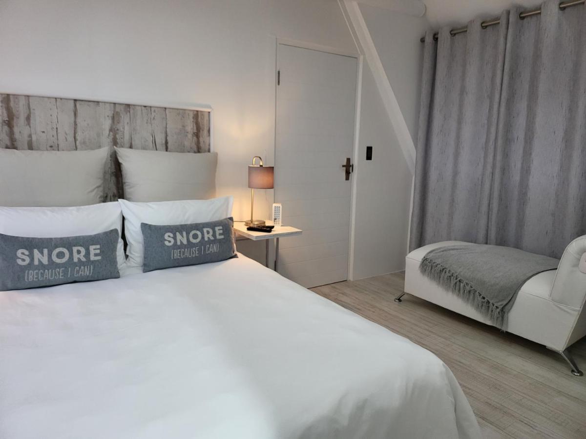 Beach Style Cottage Langebaan Bagian luar foto
