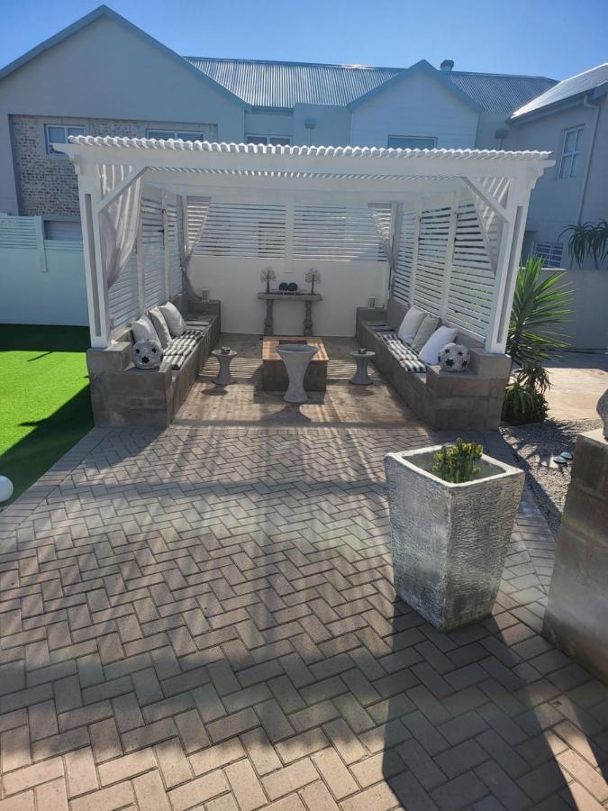Beach Style Cottage Langebaan Bagian luar foto