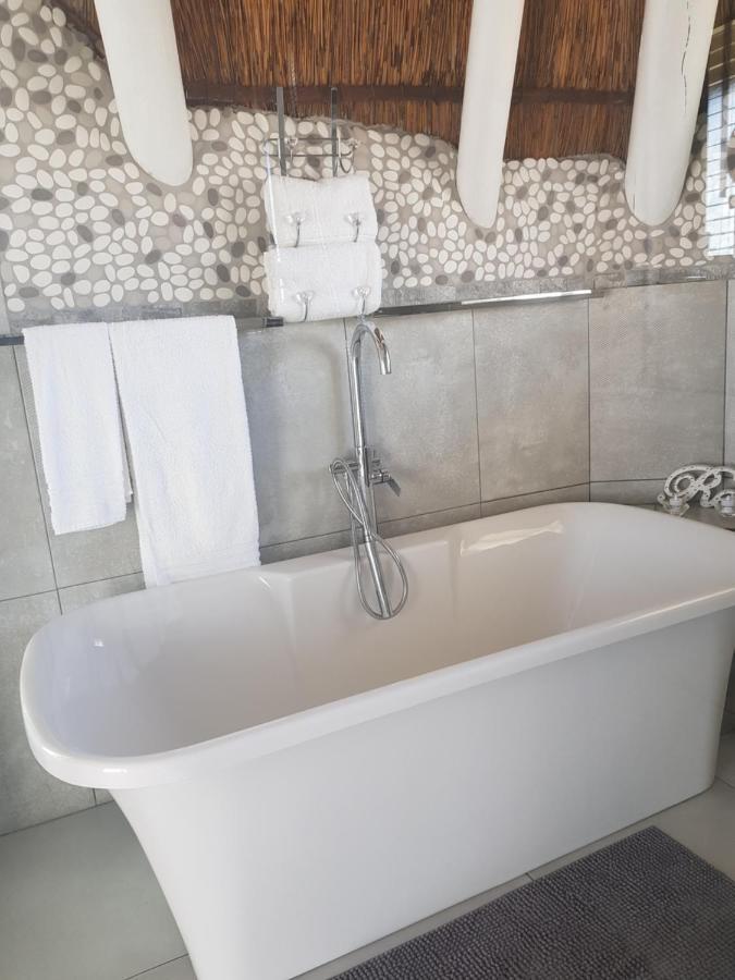 Beach Style Cottage Langebaan Bagian luar foto